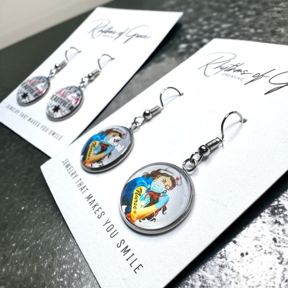 Save Lives in Style: Adorable Nurse & Grey's Anatomy Dangle Earrings! Cabochon - Picture 2 of 9